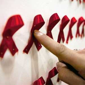 Ruski dan HIV okuženih več kot 160 ljudi